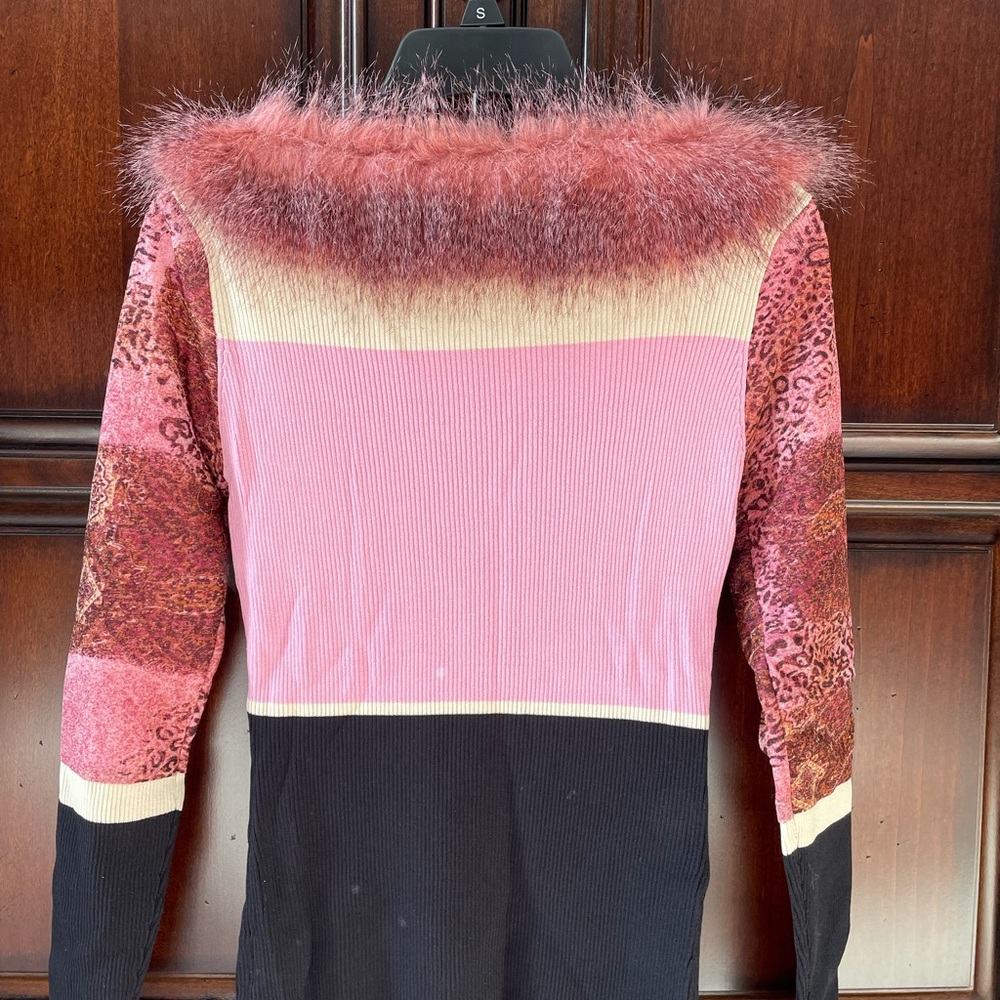 ATTITUDE knit top, size Small - Picture 2 of 4